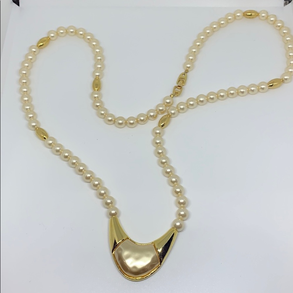 Napier gold & pearl necklace